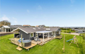 Nice Home In Lemvig With Wifi
